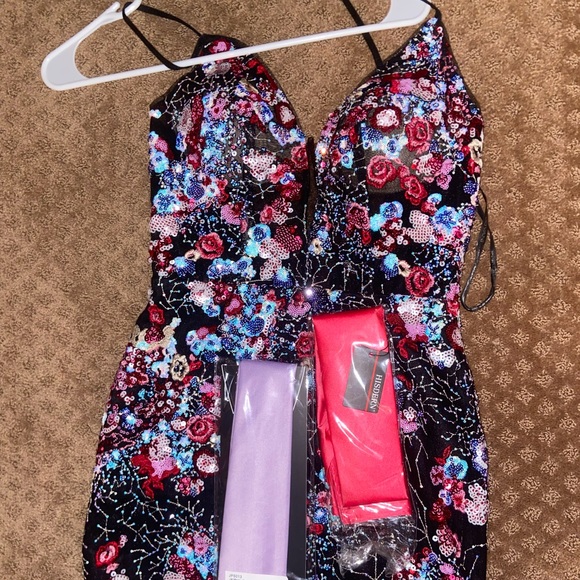 Jovani hoco dress… Message before buying - Picture 1 of 3